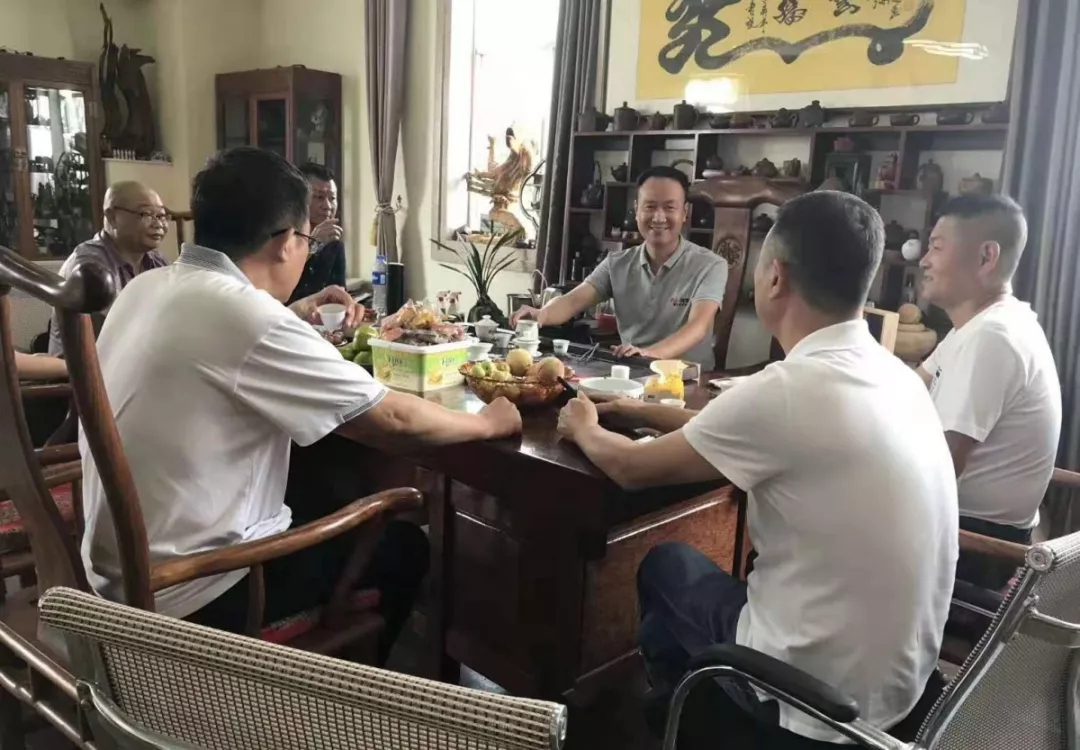中涂聯來訪合影